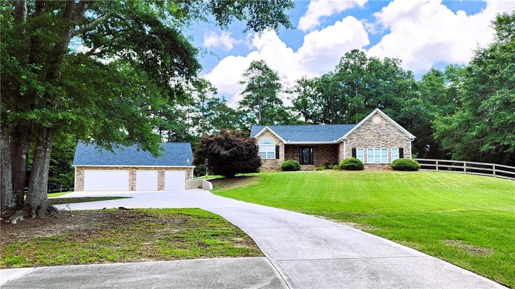 4 bedroom, 4 bathroom, 4,013 sq ft single family residence sold at 5300 Haynes Creek Drive, Loganville, GA 30052