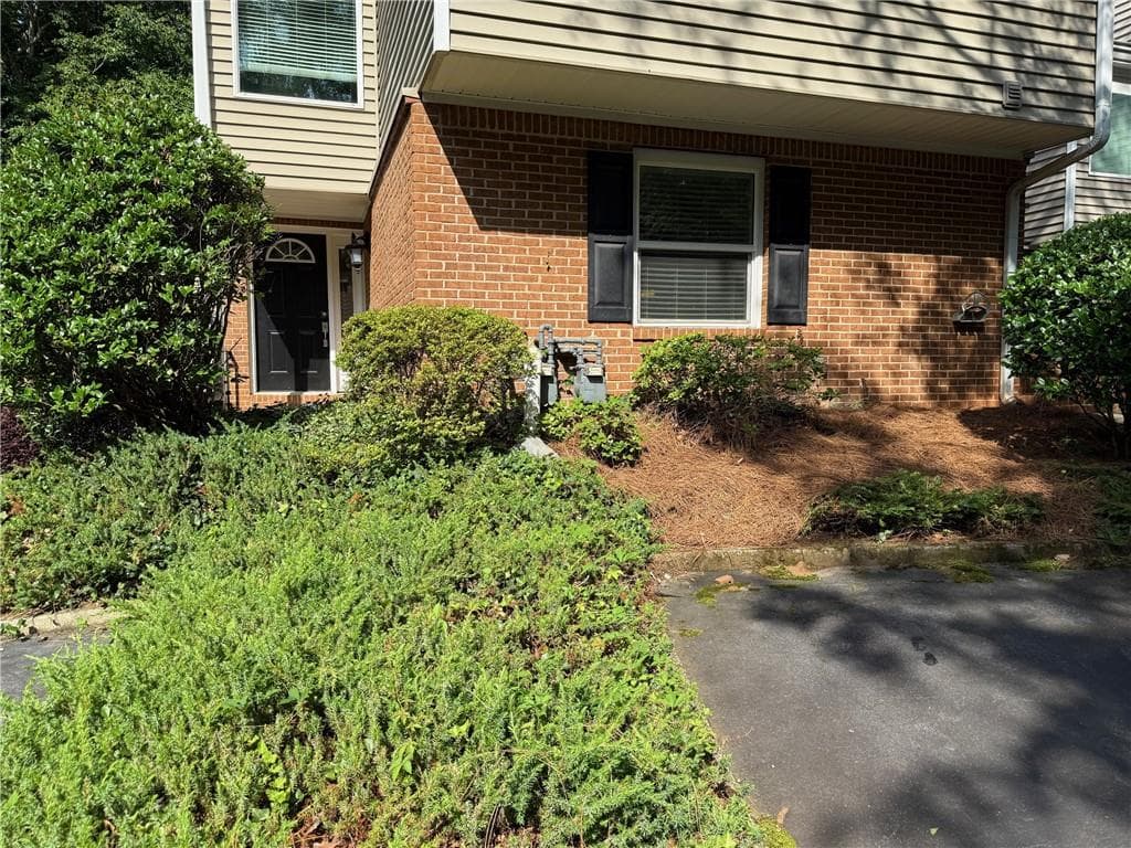 40 Dunwoody Springs Drive, Atlanta, GA 30328 — most recent listing photo