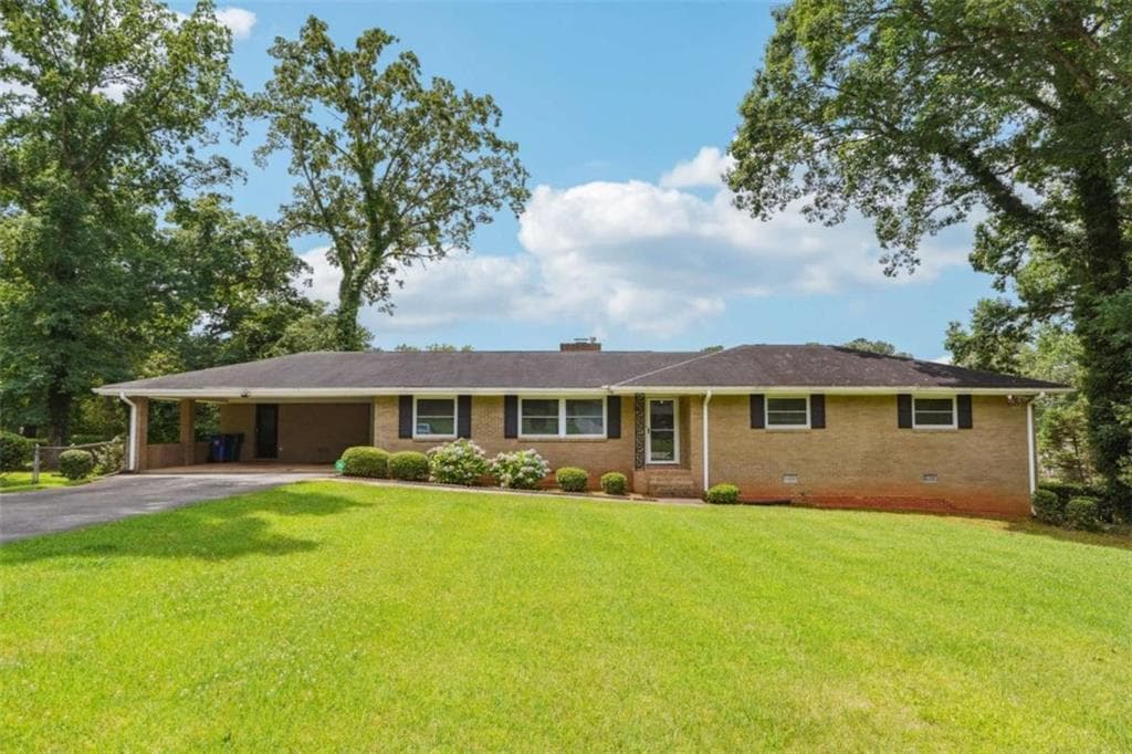 4 bedroom, 3 bathroom single family residence sold at 3212 Georgian Woods Circle, Decatur, GA 30034