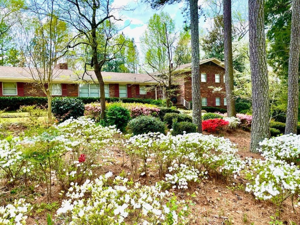 4 bedroom, 4 bathroom, 2,304 sq ft single family residence sold at 1534 COOPER LAKE Road, Smyrna, GA 30082