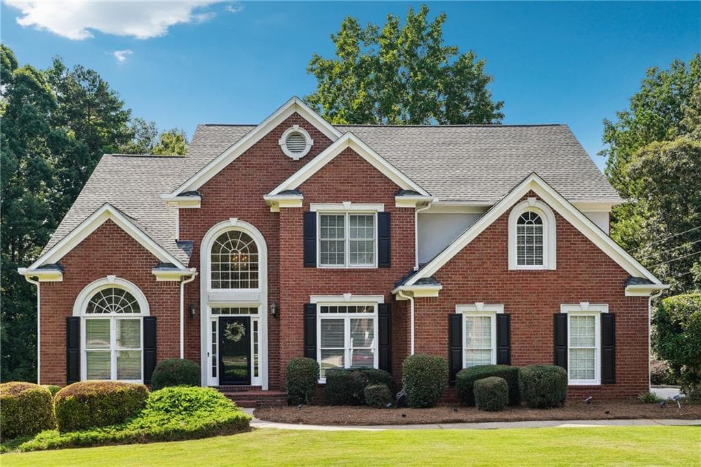 5 bedroom, 4 bathroom, 3,948 sq ft single family residence sold at 325 Stonecastle Pass, Atlanta, GA 30331