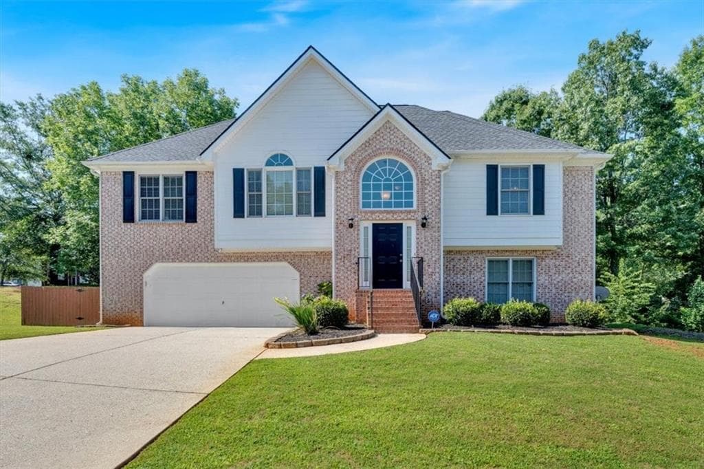 4 bedroom, 3 bathroom, 2,188 sq ft single family residence sold at 1331 Red Hill Road, Marietta, GA 30008