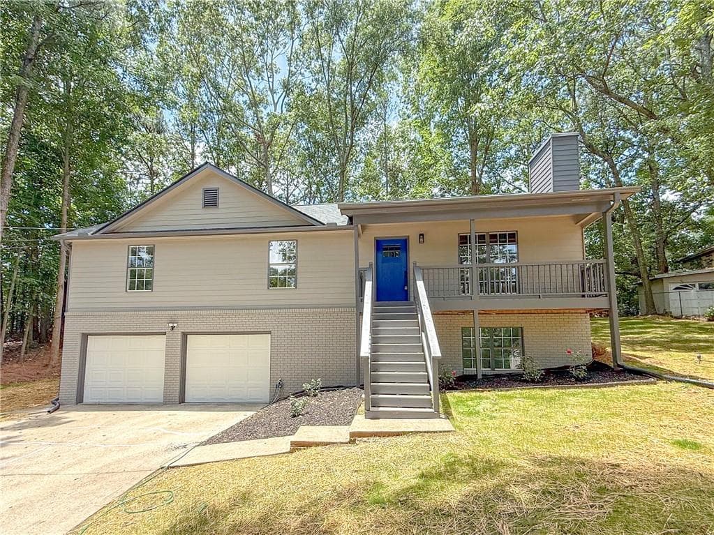 4 bedroom, 2 bathroom, 1,927 sq ft single family residence sold at 90 Lake Avalon Court, Dallas, GA 30157