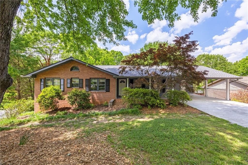 3 bedroom, 2 bathroom, 1,585 sq ft single family residence sold at 6857 Womack Court, Atlanta, GA 30360