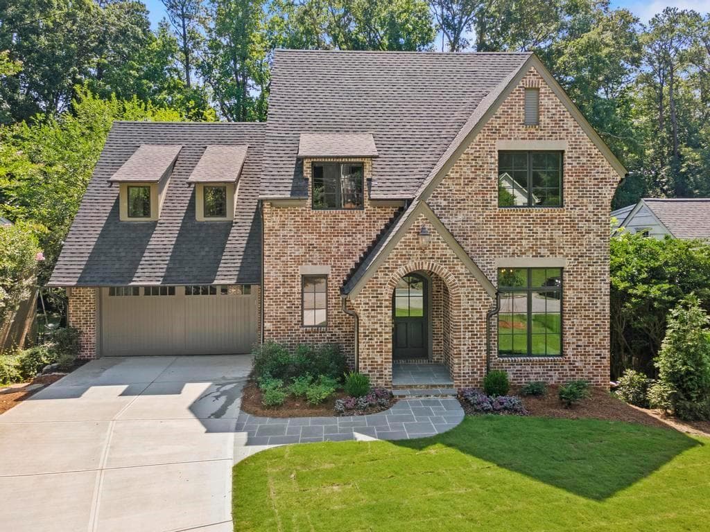 5 bedroom, 5 bathroom, 5,274 sq ft single family residence sold at 2461 Fernleaf Court, Atlanta, GA 30318