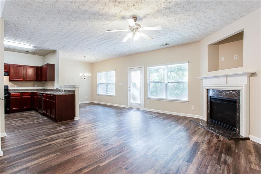 4 bedroom, 3 bathroom, 2,076 sq ft single family residence for sale at 4628 McEver View Drive, Sugar Hill, GA 30518 — photo 4