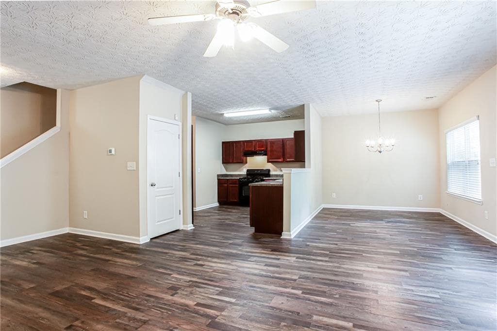 4 bedroom, 3 bathroom, 2,076 sq ft single family residence for sale at 4628 McEver View Drive, Sugar Hill, GA 30518 — photo 7