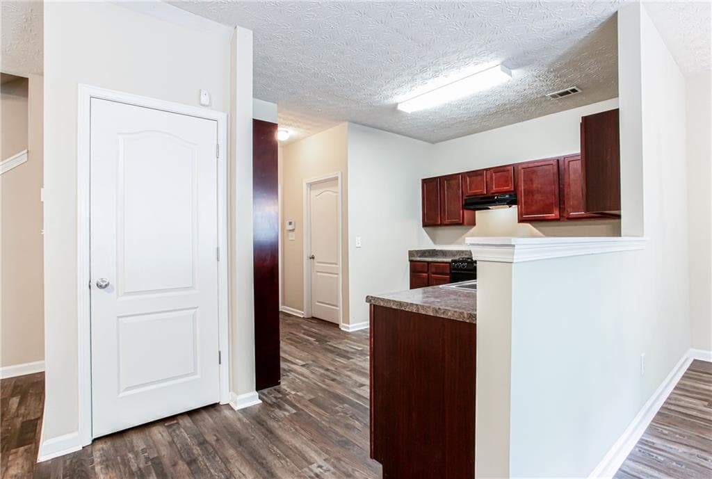 4 bedroom, 3 bathroom, 2,076 sq ft single family residence for sale at 4628 McEver View Drive, Sugar Hill, GA 30518 — photo 9