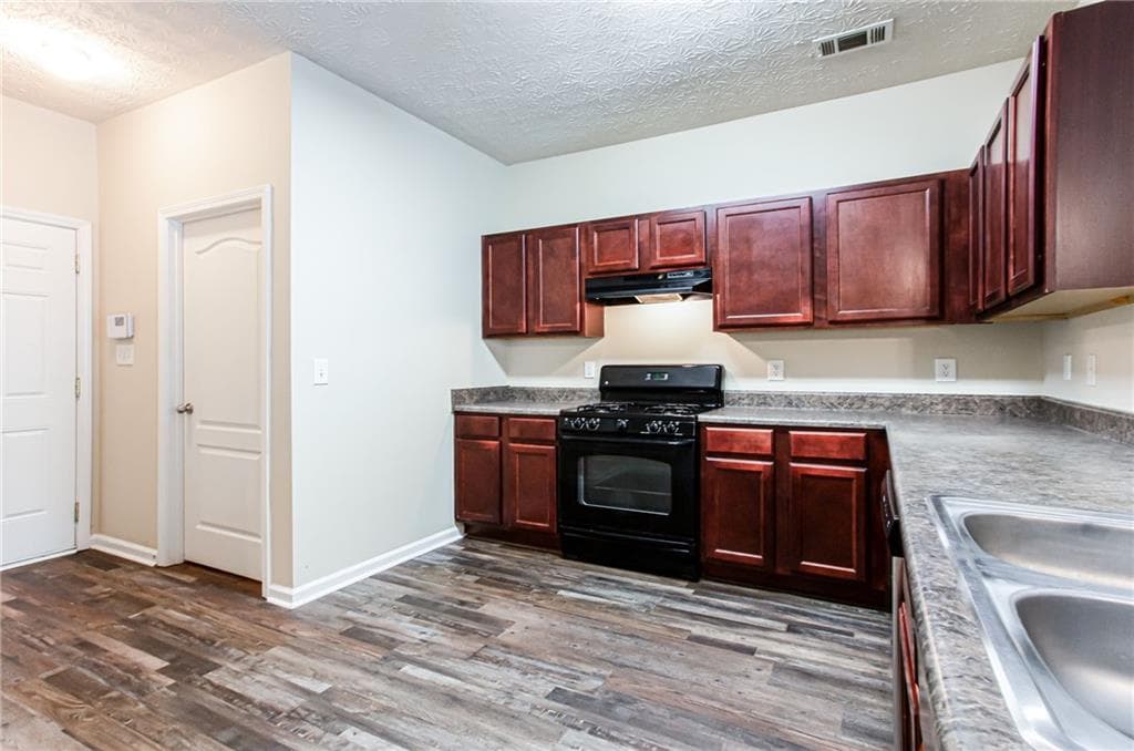 4 bedroom, 3 bathroom, 2,076 sq ft single family residence for sale at 4628 McEver View Drive, Sugar Hill, GA 30518 — photo 10