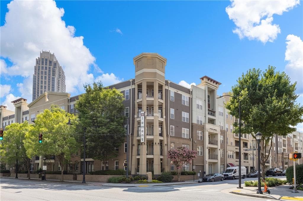 2 bedroom, 2 bathroom, 1,263 sq ft condominium sold at 390 17th Street 2005, Atlanta, GA 30363