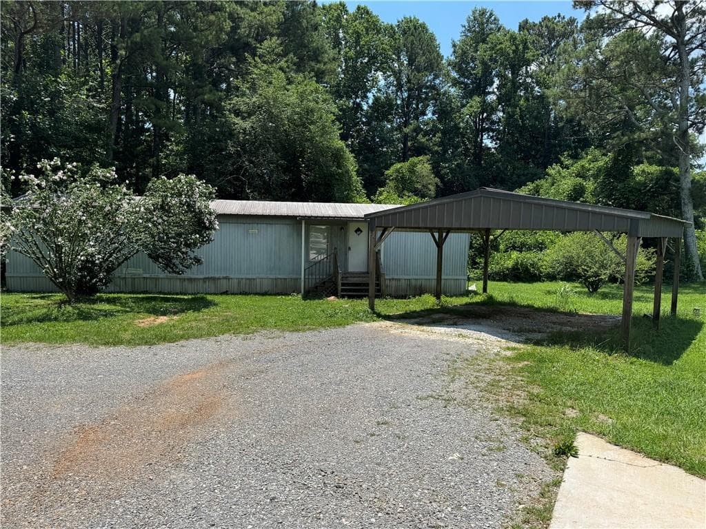 2 bedroom, 1 bathroom single family residence sold at 85 Highway 136, Talking Rock, GA 30175