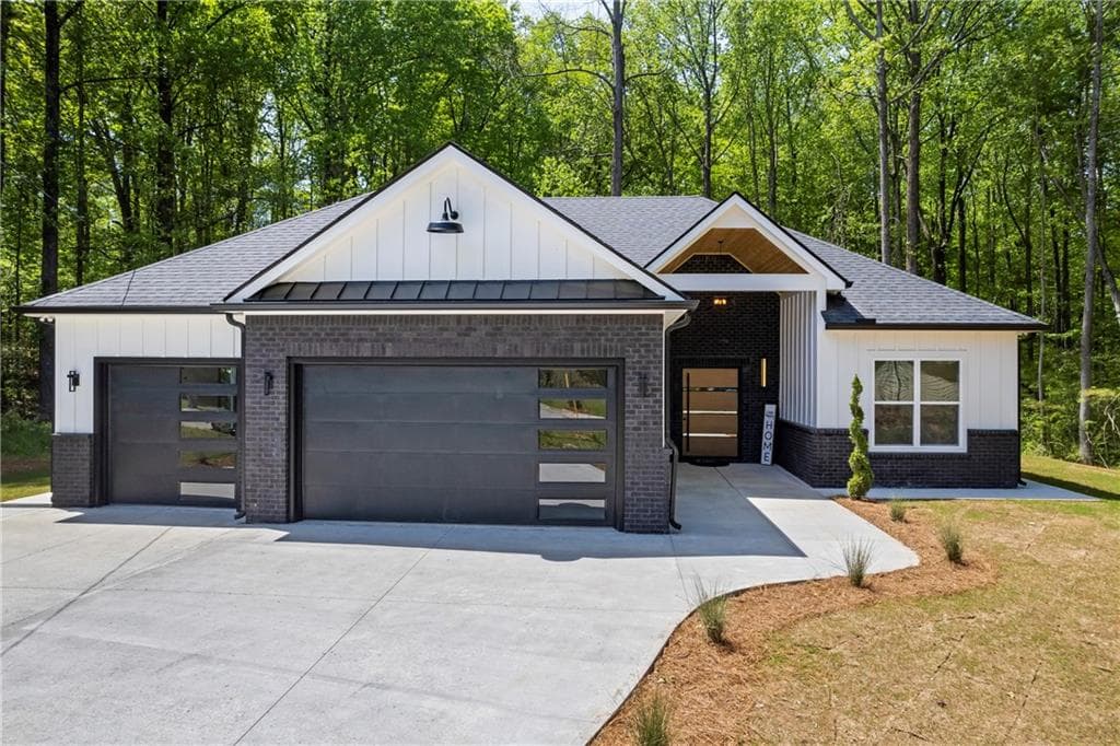 632 Hunters Cove Lane, Loganville, GA 30052 — most recent listing photo