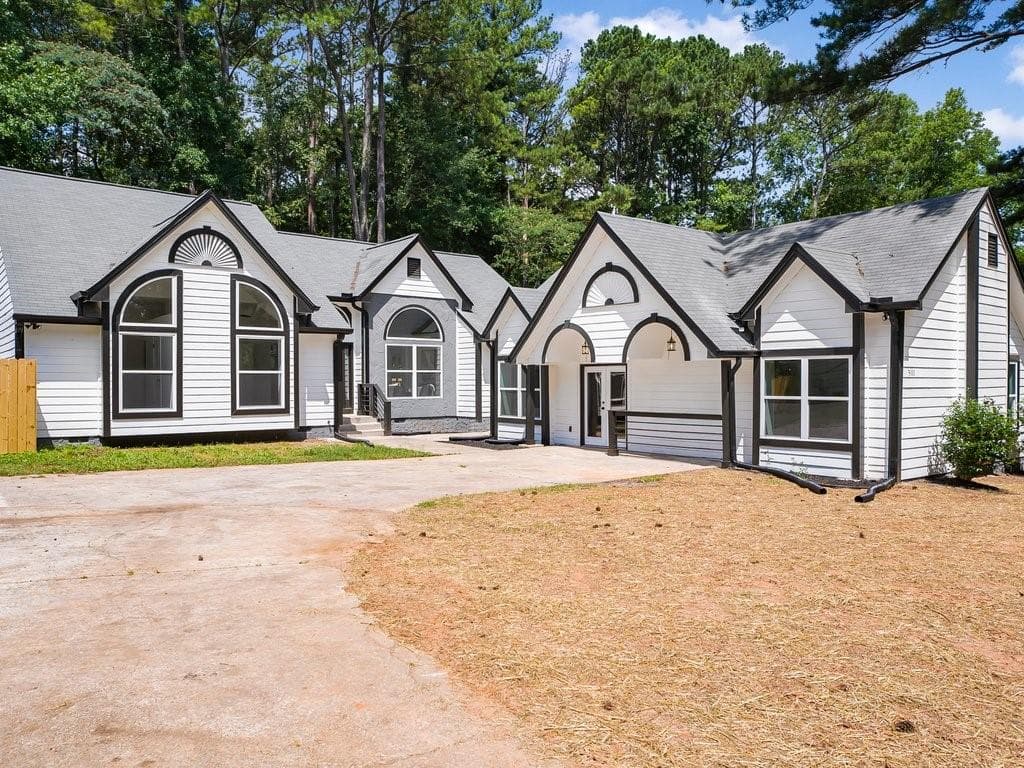 6 bedroom, 3 bathroom, 2,740 sq ft single family residence sold at 3100 Mount Gilead Road, Atlanta, GA 30311