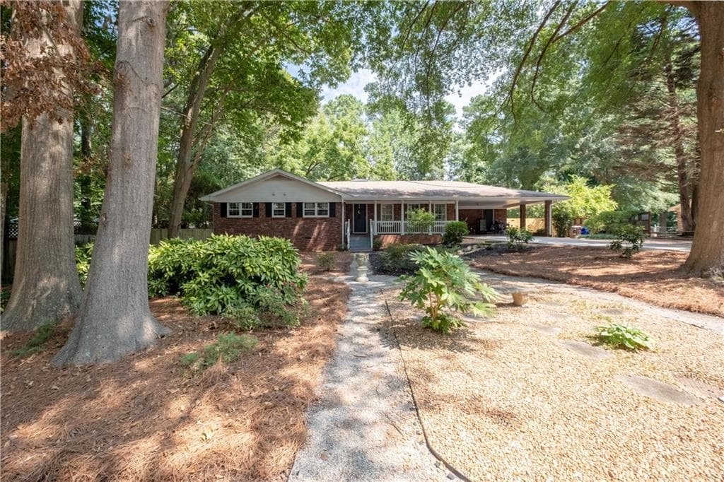 3 bedroom, 2 bathroom, 1,562 sq ft single family residence sold at 4138 Hickory Drive, Powder Springs, GA 30127