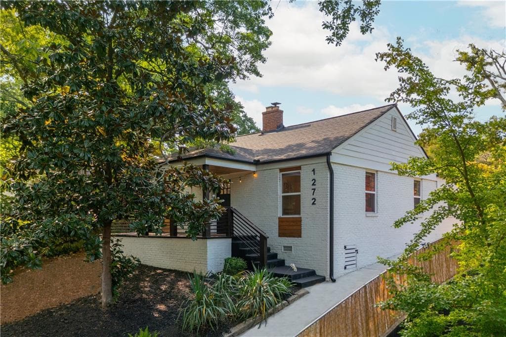 3 bedroom, 2 bathroom, 1,279 sq ft single family residence sold at 1272 Hardee Street, Atlanta, GA 30307