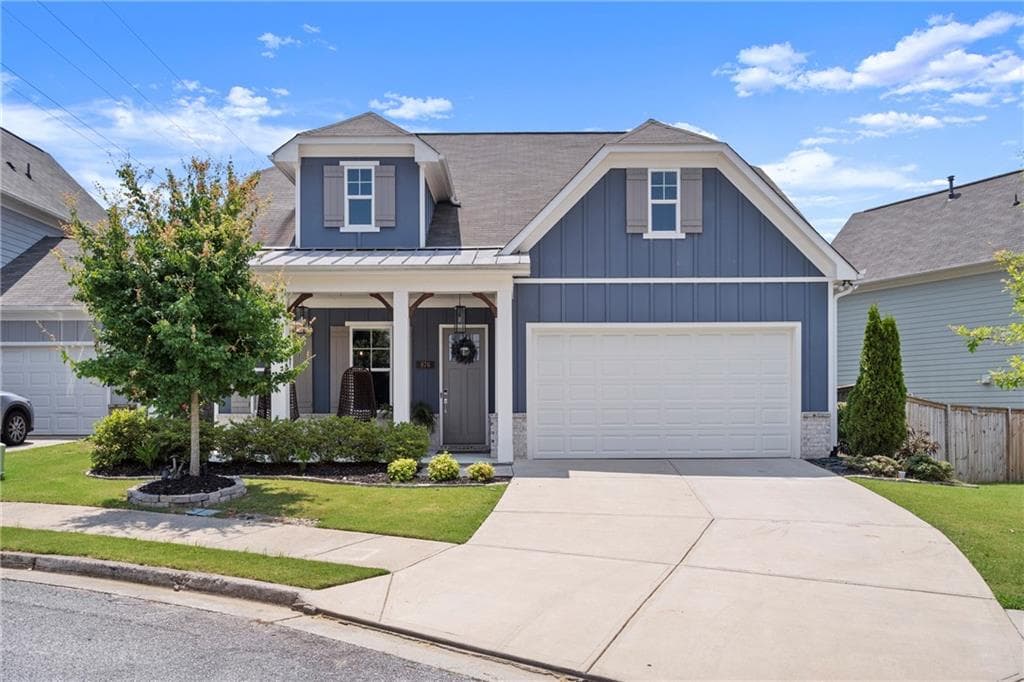 3 bedroom, 3 bathroom, 2,706 sq ft single family residence sold at 876 Samples Lane, Atlanta, GA 30318