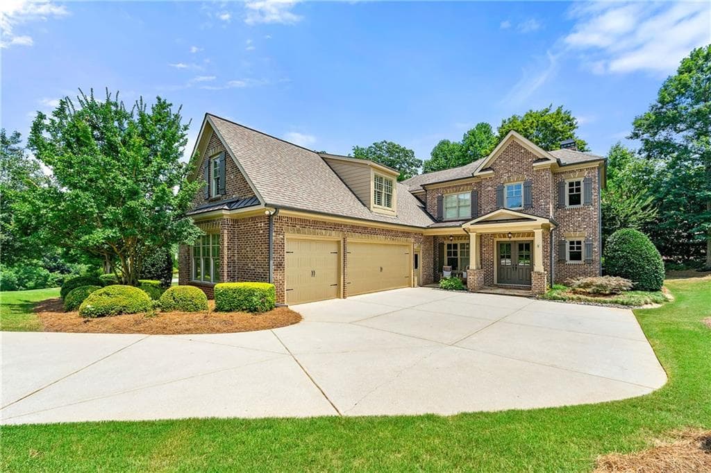 4 bedroom, 5 bathroom, 4,292 sq ft single family residence sold at 2317 Whiting Bay Courts, Kennesaw, GA 30152