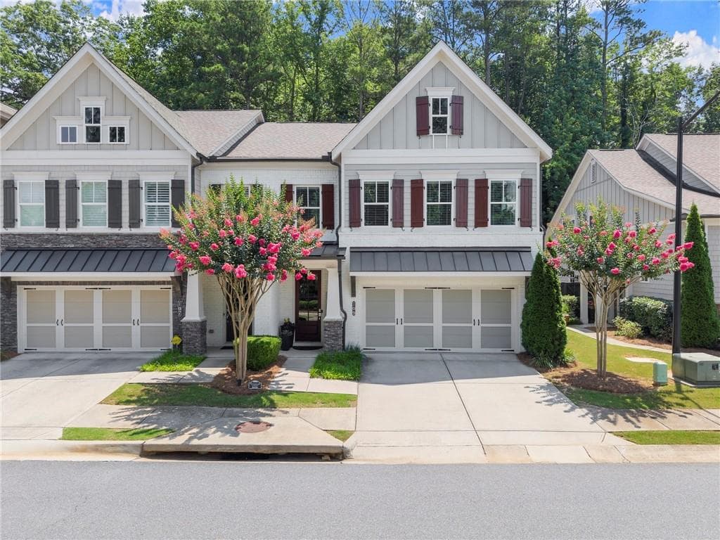 3 bedroom, 3 bathroom, 2,532 sq ft townhouse sold at 109 Bellehaven Drive, Woodstock, GA 30188