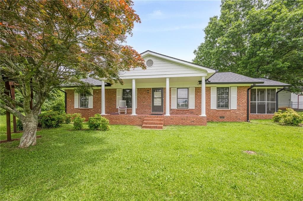 3 bedroom, 1 bathroom, 1,377 sq ft single family residence sold at 5709 Center Hill Church Road, Loganville, GA 30052