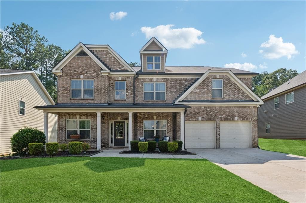 4 bedroom, 4 bathroom, 3,758 sq ft single family residence sold at 2629 Muskeg Court, Atlanta, GA 30331