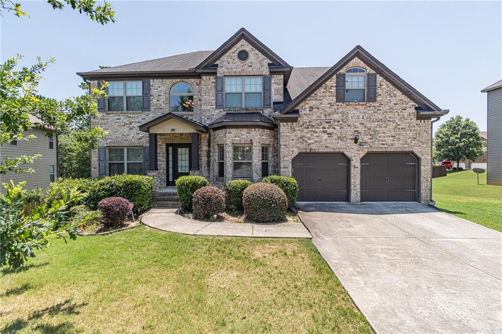 6 bedroom, 4 bathroom, 4,222 sq ft single family residence sold at 2183 Trinity Grove Court, Dacula, GA 30019