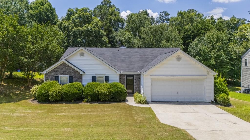 3 bedroom, 2 bathroom, 2,168 sq ft single family residence sold at 706 Hillmont Drive, Loganville, GA 30052