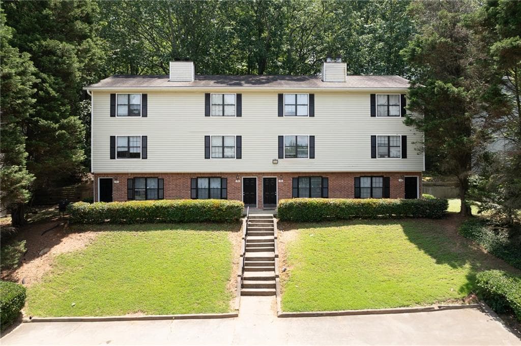quadruplex sold at 3102 Destin Cir, Snellville, GA 30078