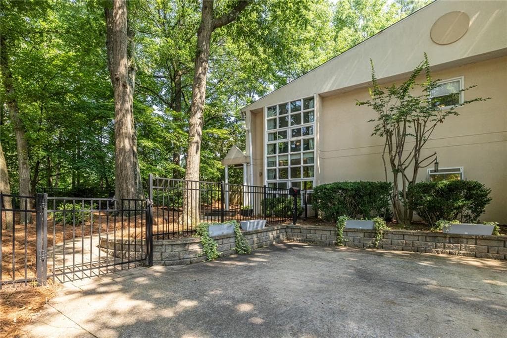 2 bedroom, 3 bathroom, 1,422 sq ft townhouse sold at 1192 Cleburne Avenue, Atlanta, GA 30307