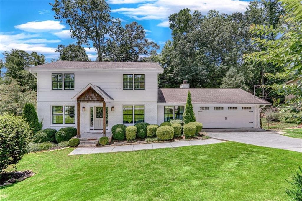 925 Parkhill Place, Gainesville, GA 30501 — most recent listing photo