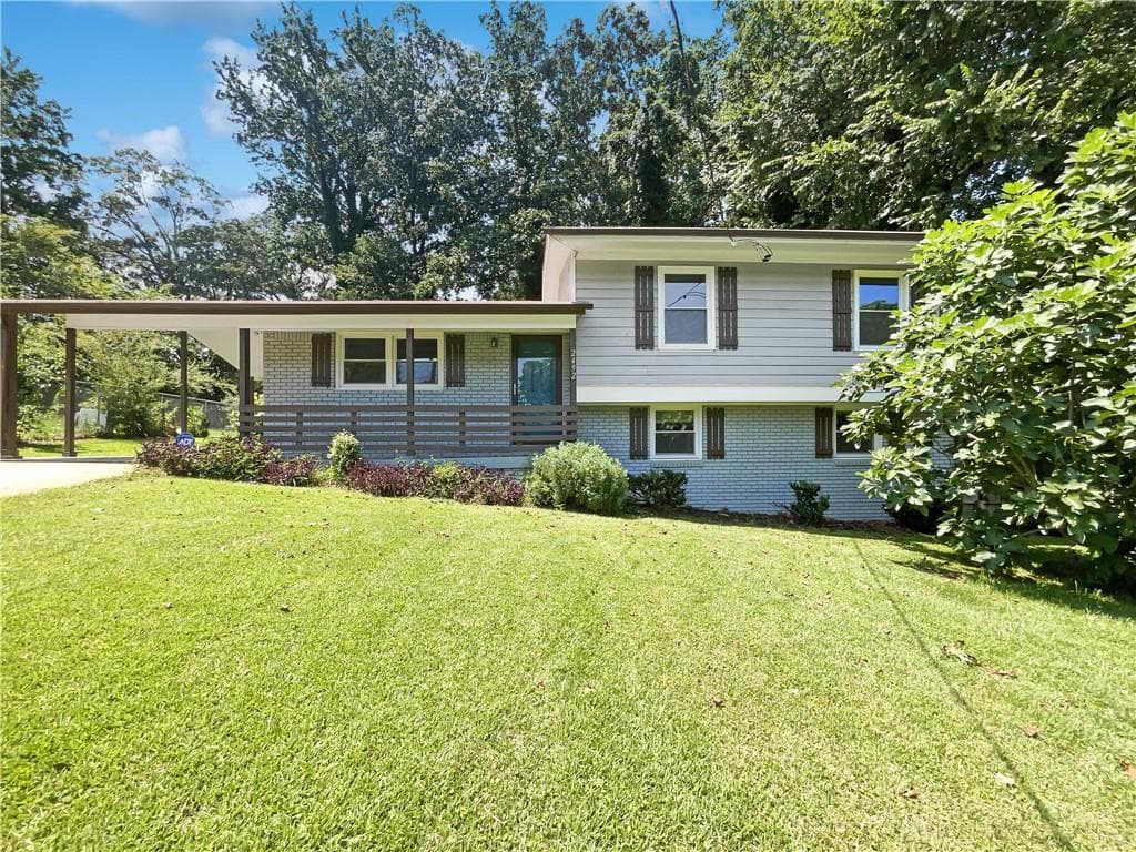 4 bedroom, 3 bathroom, 1,926 sq ft single family residence sold at 2492 Brentwood Court, Decatur, GA 30032
