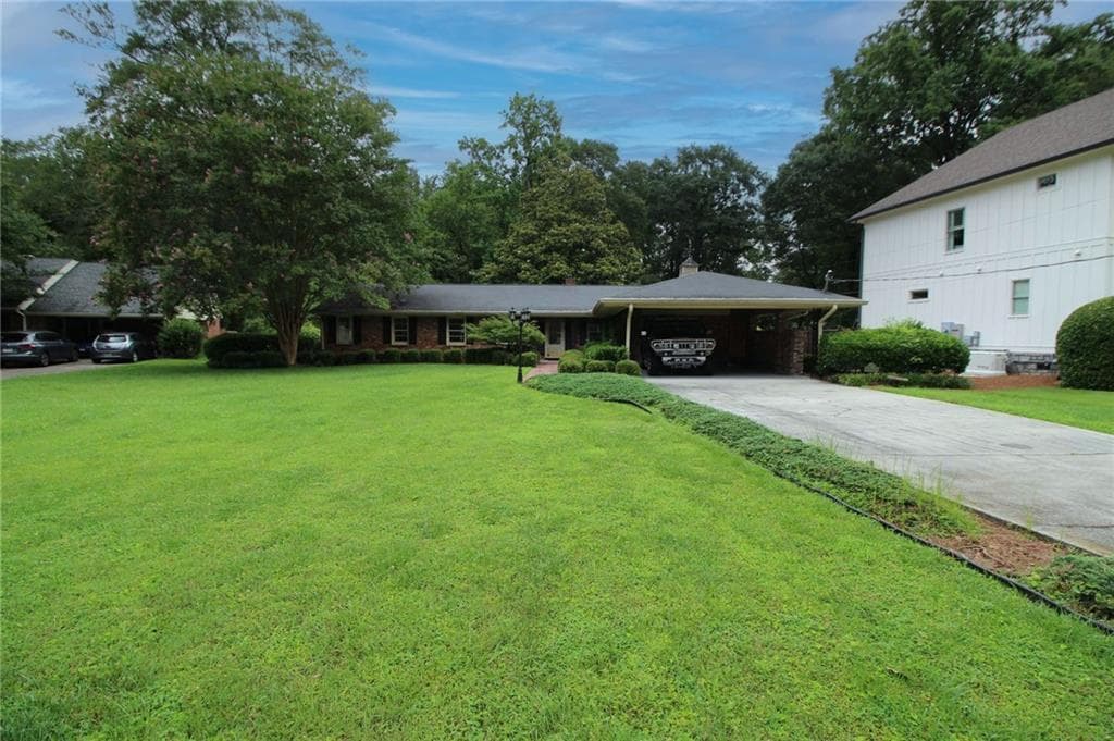 4 bedroom, 2 bathroom, 2,034 sq ft single family residence sold at 742 Starlight Court, Sandy Springs, GA 30342