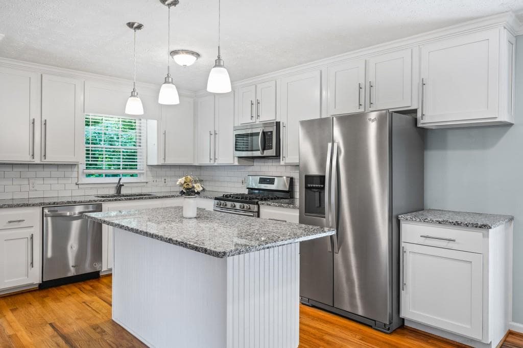 3 bedroom, 2 bathroom, 1,352 sq ft single family residence under contract at 1131 Hershey Drive, Marietta, GA 30062 — photo 9