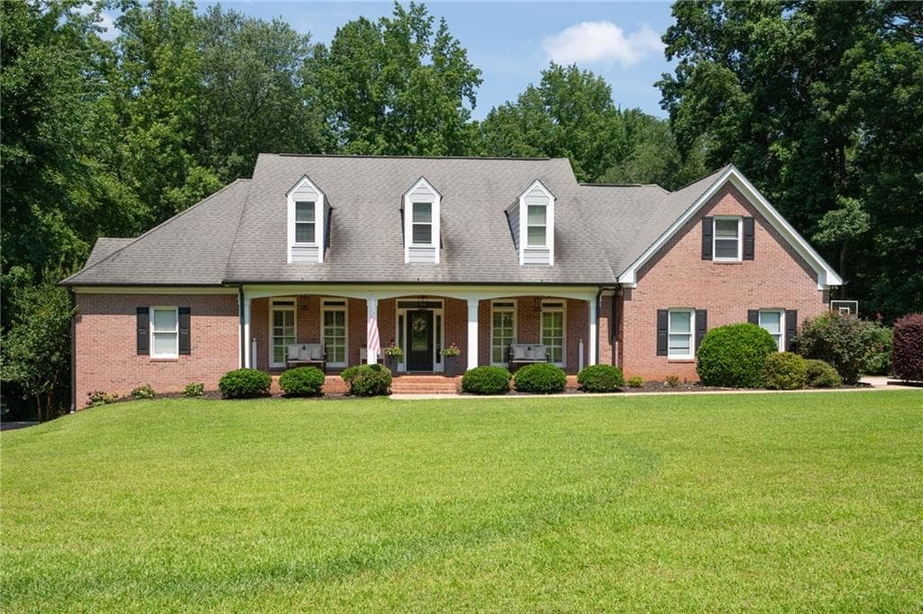 6 bedroom, 5 bathroom, 5,260 sq ft single family residence sold at 1642 Reflections Trail, Powder Springs, GA 30127