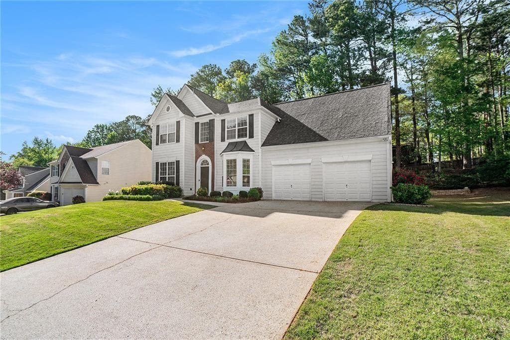 3 bedroom, 3 bathroom, 2,292 sq ft single family residence under contract at 1916 Oakwood Grove Drive, Snellville, GA 30078