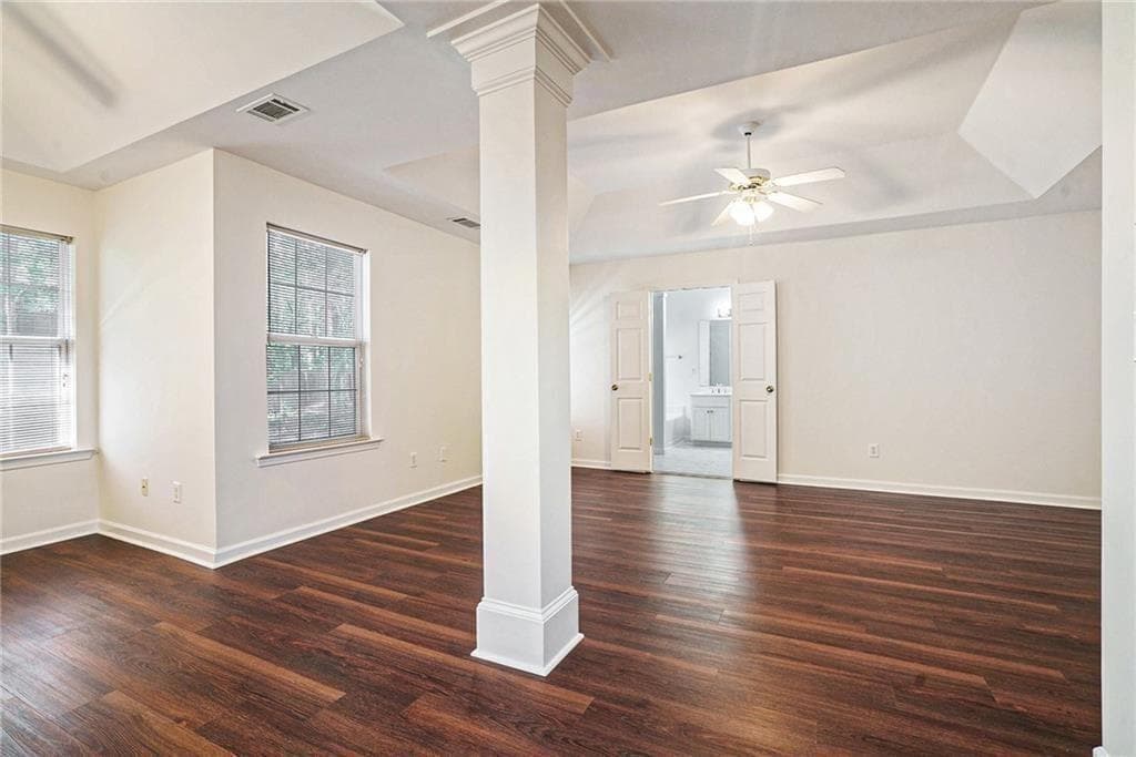3 bedroom, 3 bathroom, 2,292 sq ft single family residence under contract at 1916 Oakwood Grove Drive, Snellville, GA 30078 — photo 10