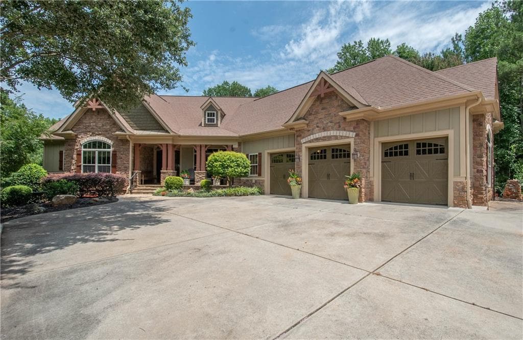551 Arbor Springs Parkway, Newnan, GA 30265 — most recent listing photo
