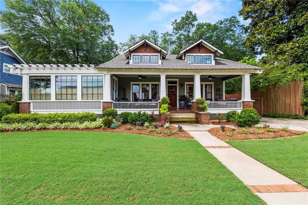 6 bedroom, 4 bathroom, 3,988 sq ft single family residence sold at 1518 Cambridge Avenue, Atlanta, GA 30337