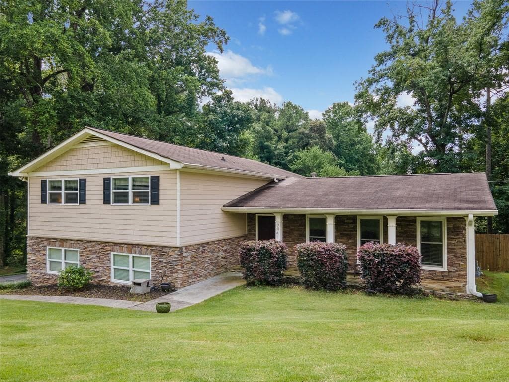 4 bedroom, 3 bathroom, 2,260 sq ft single family residence sold at 2941 Foothill Trail, Marietta, GA 30066