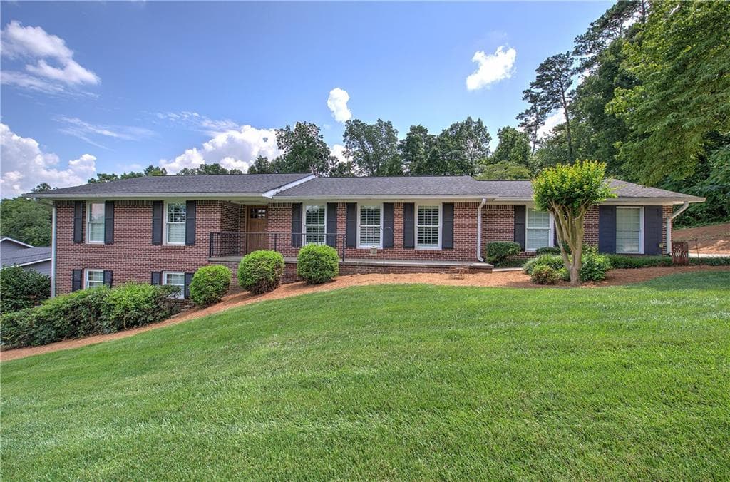 198 Hillcrest Drive, Calhoun, GA 30701 — most recent listing photo
