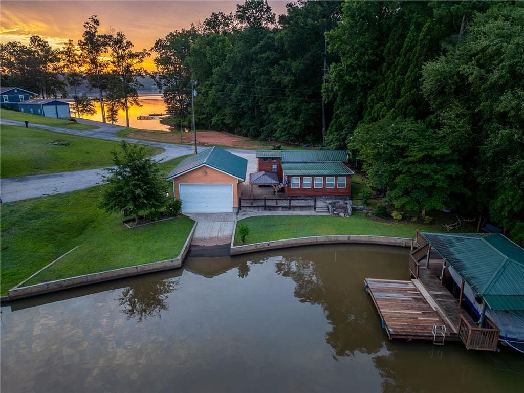 275 Reeves Road