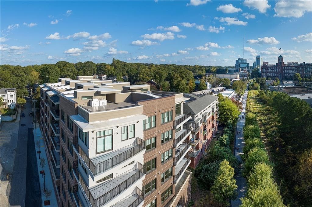 2 bedroom, 2 bathroom, 1,306 sq ft condominium sold at 675 Drewry Street 205, Atlanta, GA 30306