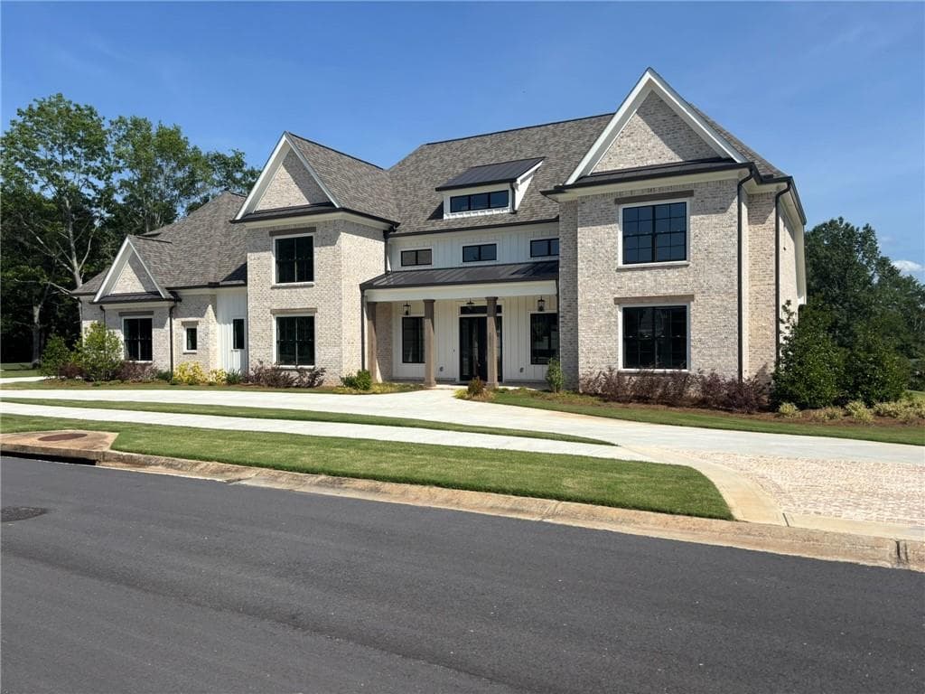 6 bedroom, 7 bathroom, 5,500 sq ft single family residence for sale at 2819 Kestrel Drive, Statham, GA 30666 — photo 2