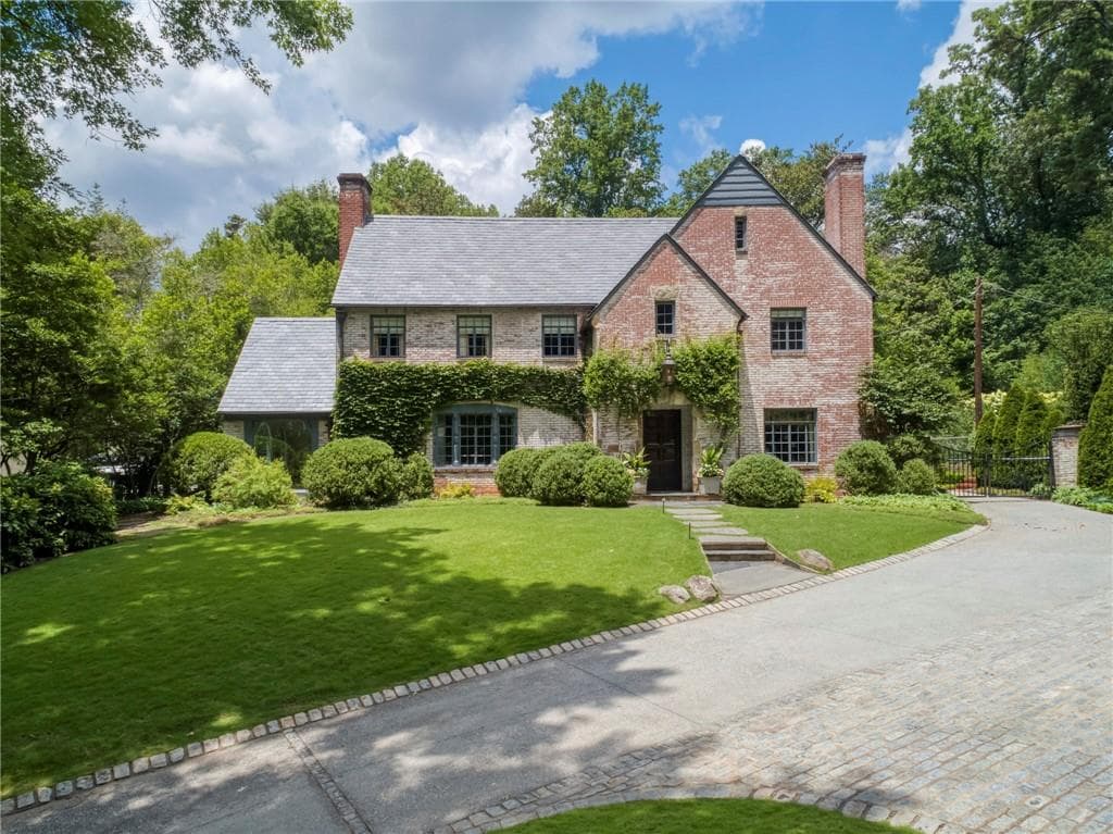 5 bedroom, 5 bathroom single family residence sold at 2648 Rivers Road, Atlanta, GA 30305