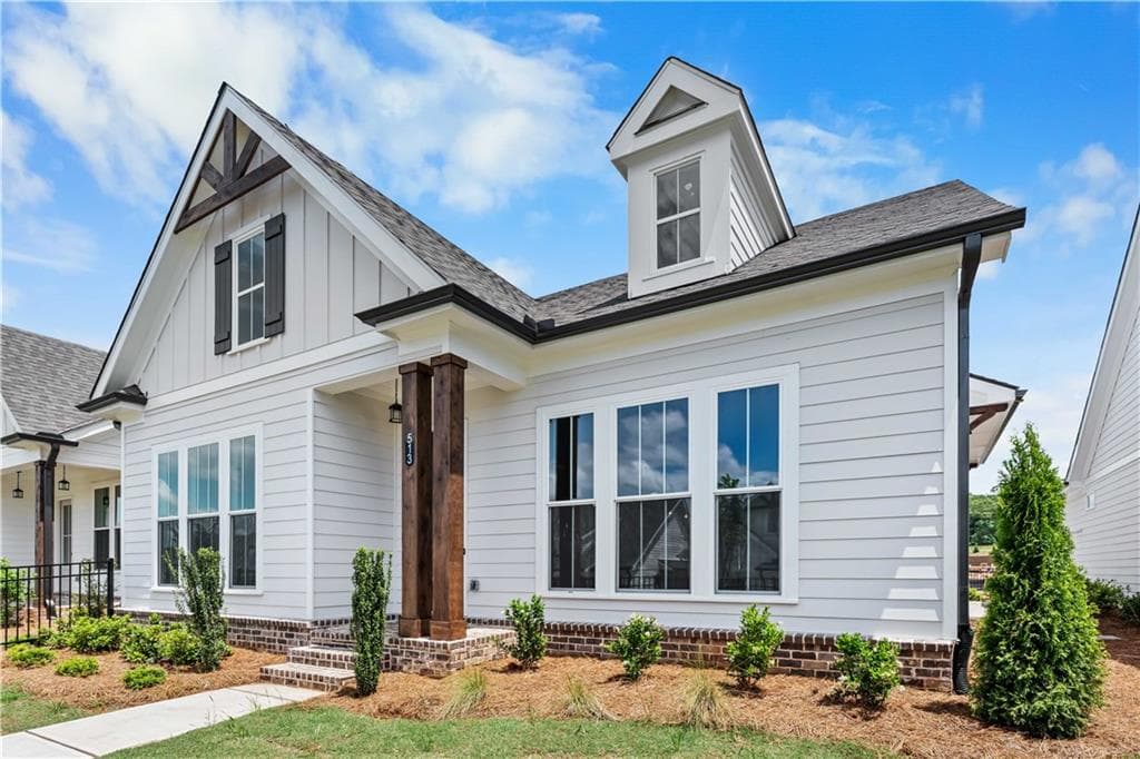 513 Godfrey Drive, Cumming, GA 30040 — most recent listing photo