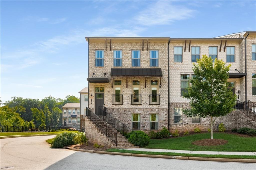 636 Avondale Creek Drive, Decatur, GA 30032 — most recent listing photo