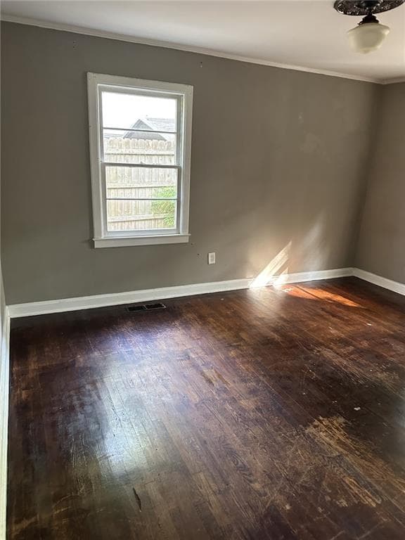 2 bedroom, 1 bathroom, 925 sq ft single family residence for sale at 394 Christopher Drive, Gainesville, GA 30501 — photo 6