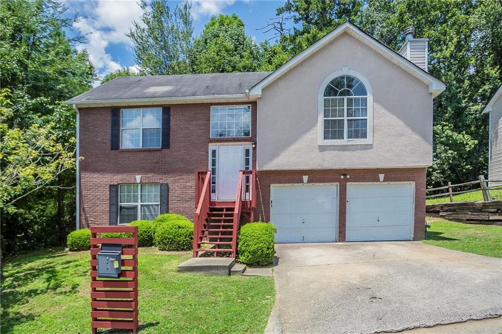 999 Brecken Lane, Lithonia, GA 30058 — most recent listing photo