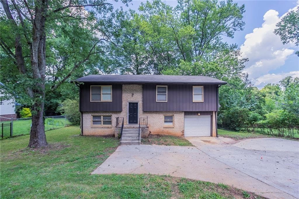 1966 Snapfinger Road, Decatur, GA 30035 — most recent listing photo