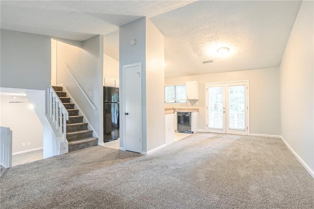 3 bedroom, 2 bathroom, 1,382 sq ft single family residence for sale at 4745 Hairston Crossing Road, Stone Mountain, GA 30083 — photo 9