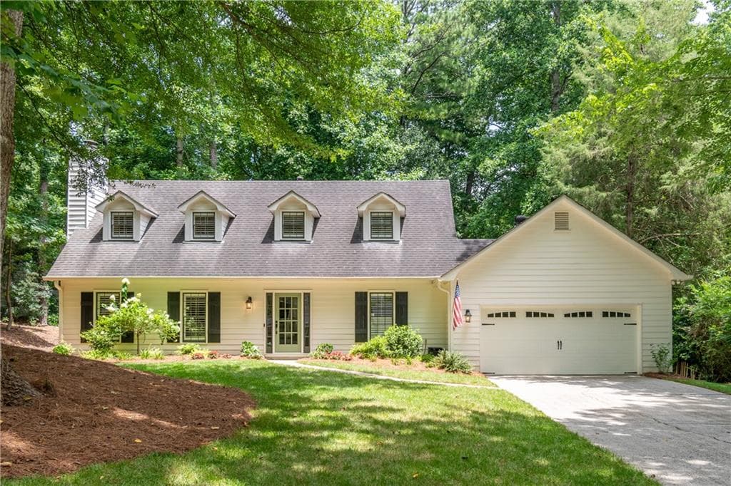 3 bedroom, 3 bathroom, 1,832 sq ft single family residence sold at 2162 Heritage Trace Lane, Marietta, GA 30062